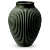 Stor mørkegrøn vase